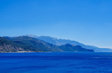 COMMUNICATING IN CRETE